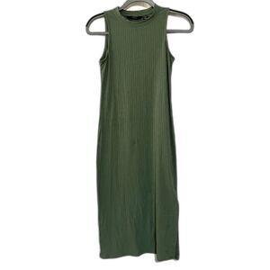 Vero Moda Petite Sleeveless Ribbed Midi Dress